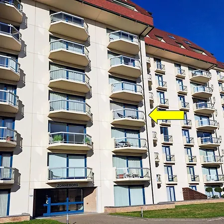 Shorebreak Near The Lägenhet Nieuwpoort