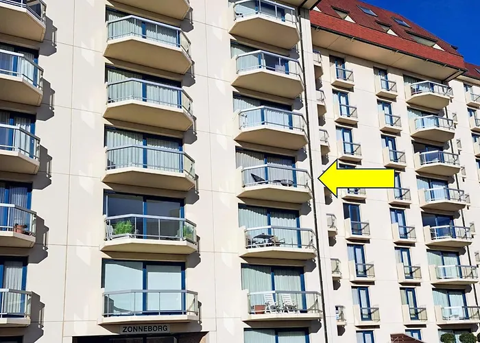 Shorebreak Near The Appartement Nieuwpoort