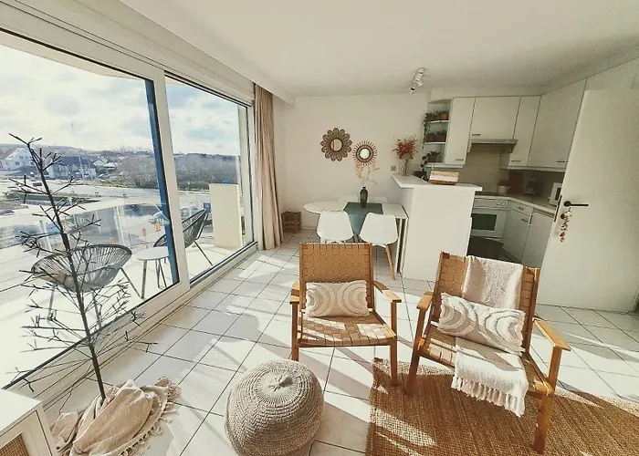 Shorebreak Near The Nieuwpoort